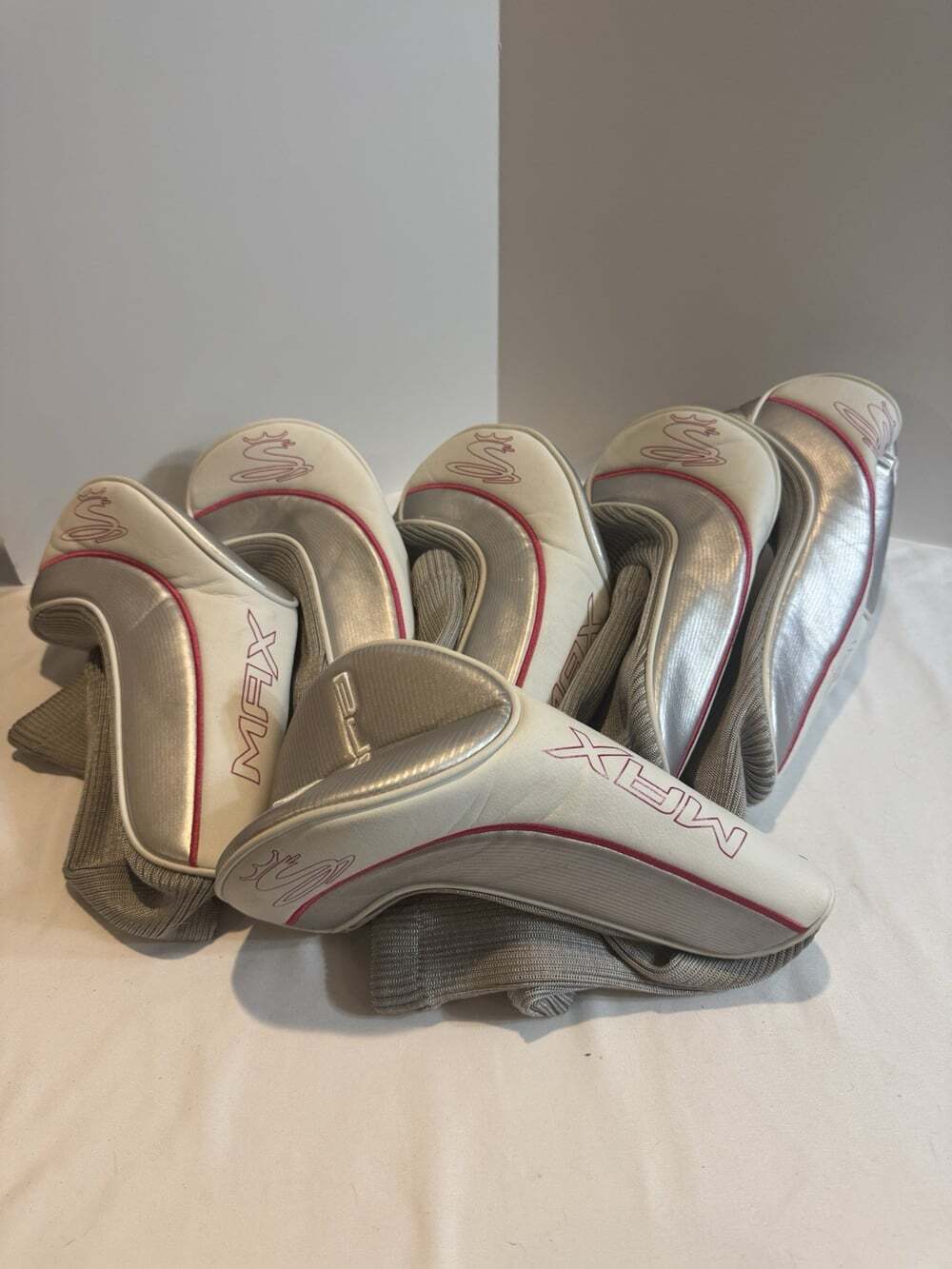 Cobra Golf Ladies Max Driver White/Grey/Pink Headcover Good Shape Lot Of 6